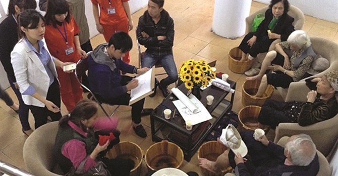 Cơ hội kinh doanh từ người cao tuổi